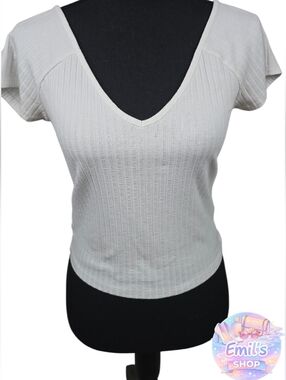 Forever 21 Cream Ribbed V-Neck Crop Top